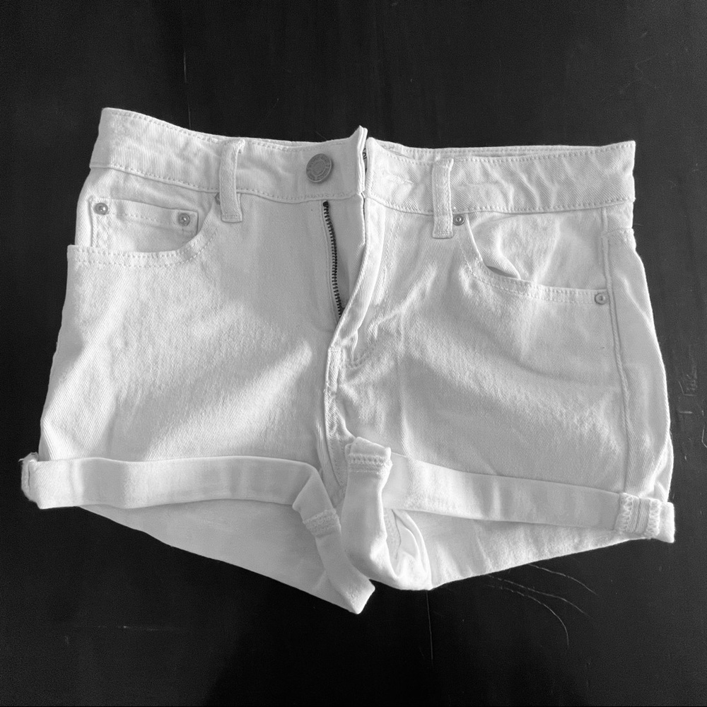 Short Pant  Cuffed White  Junior sz 7  Indigo Rein NWOT